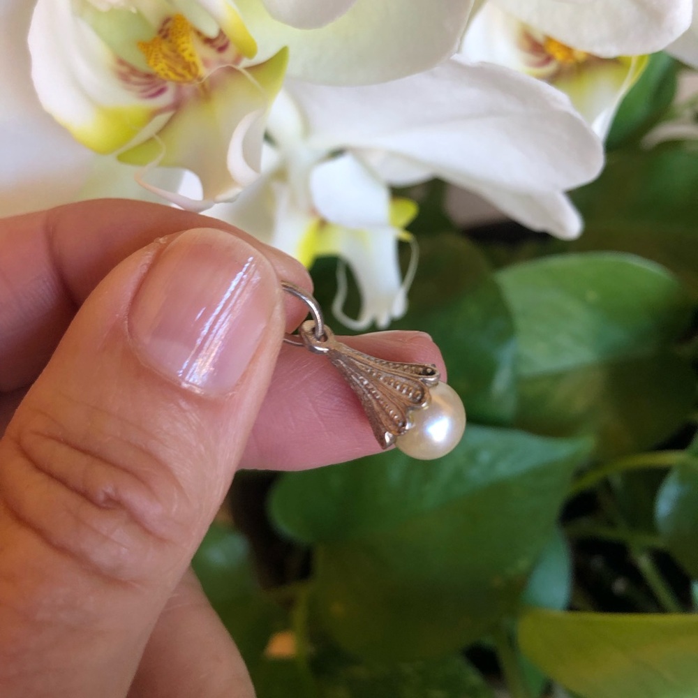 Vintage Silver Pearl Pendant Charm - Picture 2 of 10